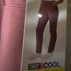 New 32 Degrees Women's Ankle Pants in Garnet Rouge